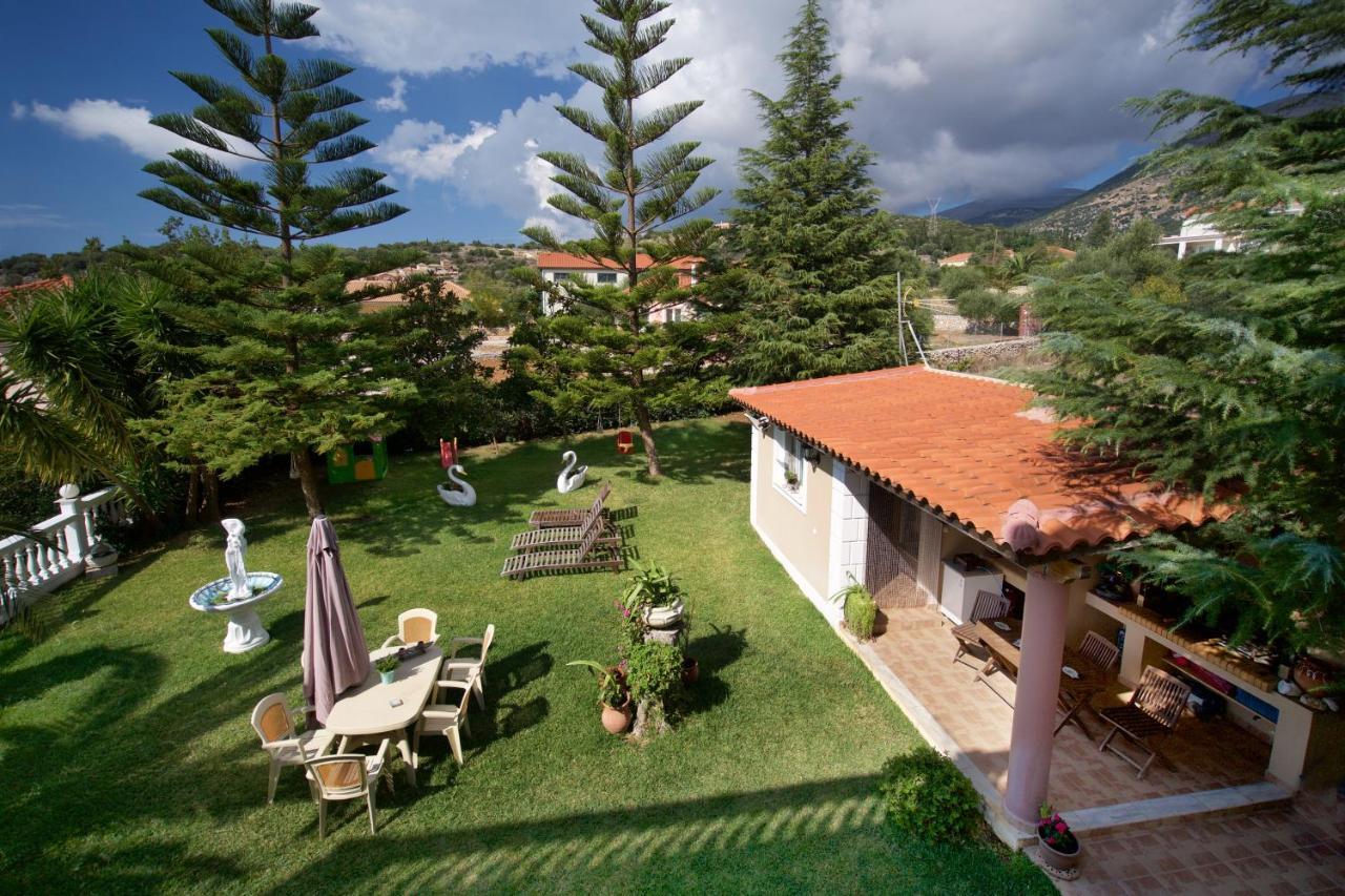 Madalena's Apartment Razata