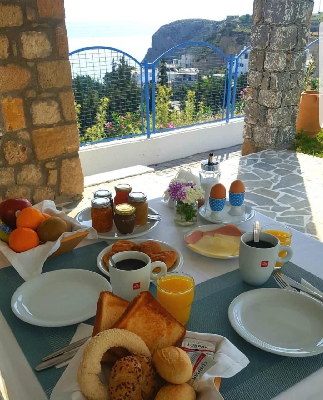 Bella Vista Stegna Aparthotel