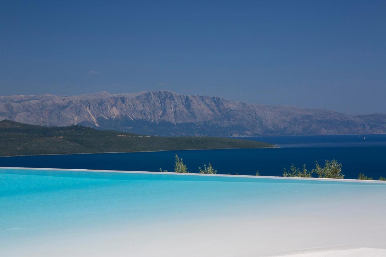 Rachi Sea View Blue Villa