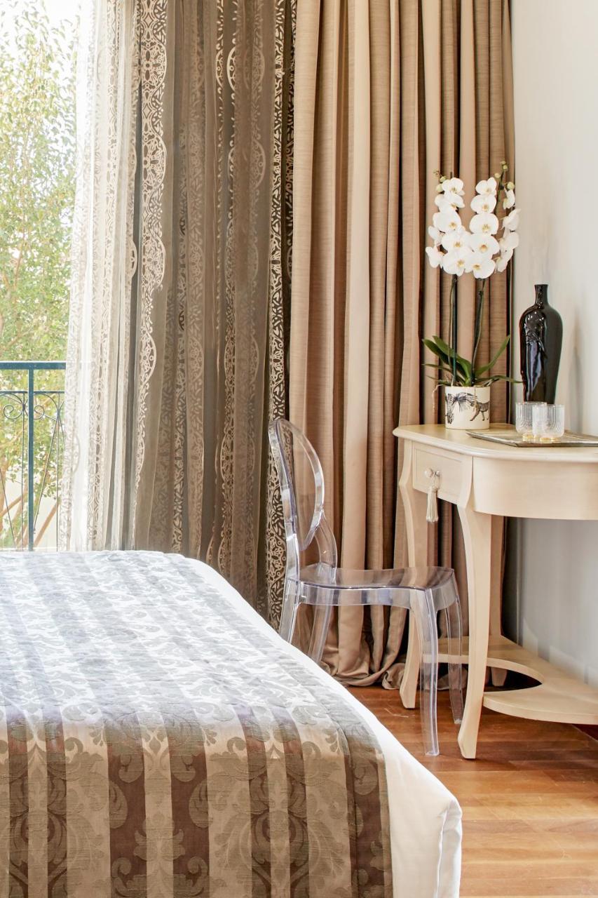 Hotel Dioni Boutique 4*