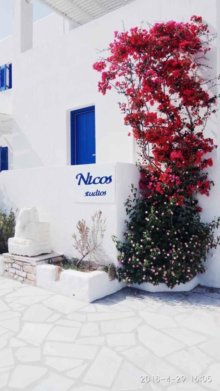 Nicos Studios & Apartments Logaras