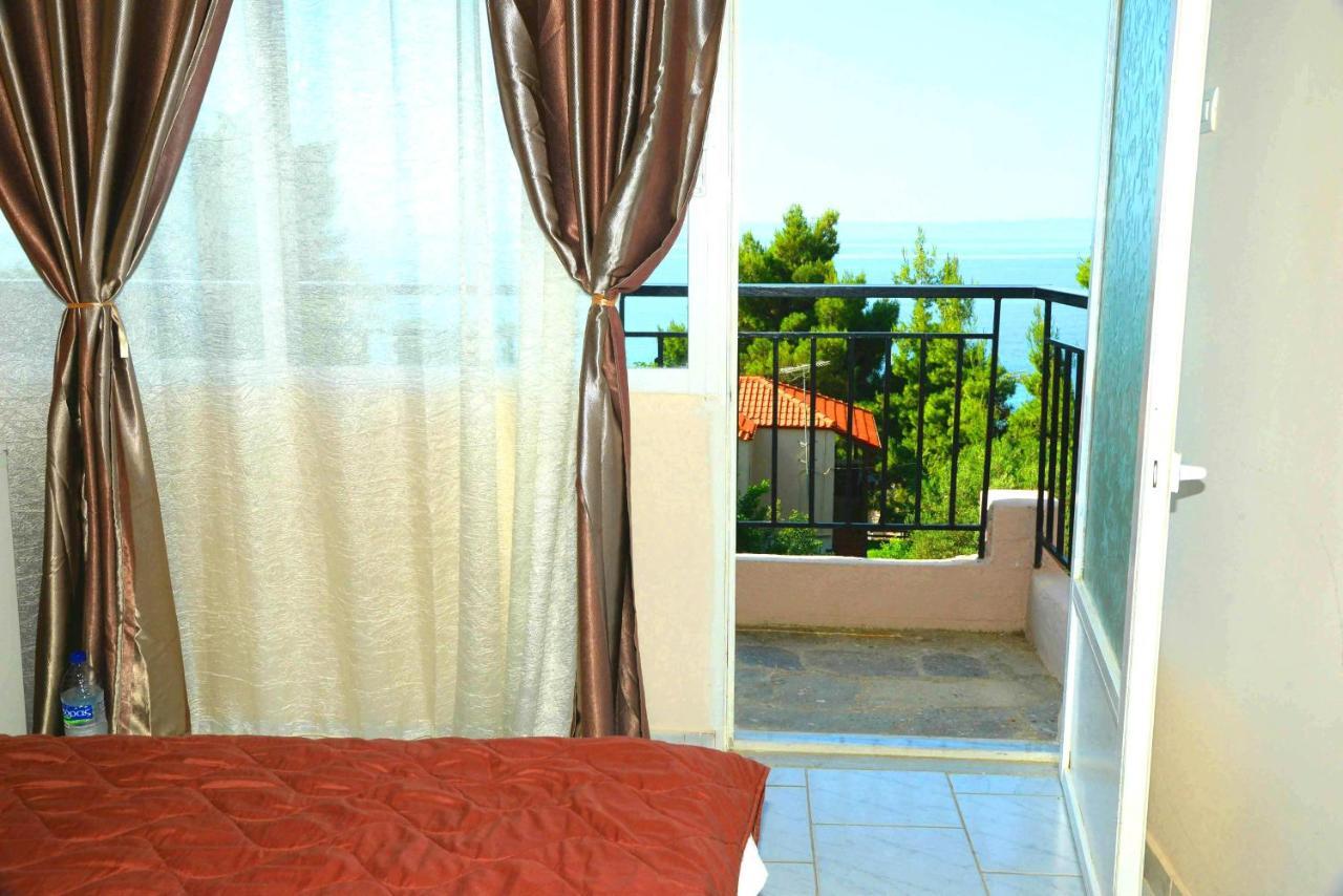 Golden Hotel