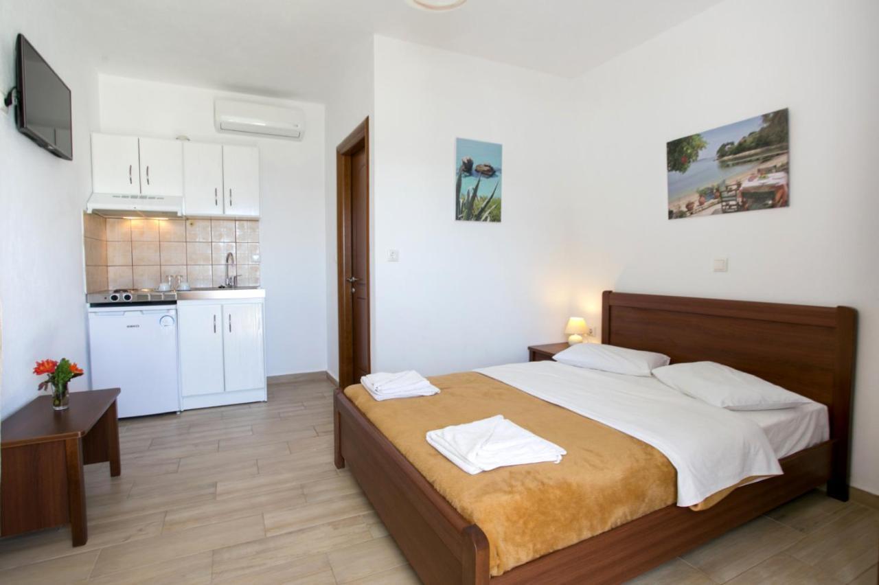 Apartment Dolphins House Koinira