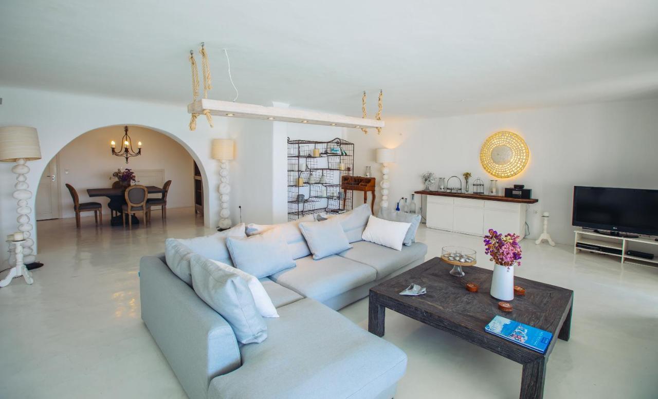 Mando Pool Villas W Sea Views - Five Bedrooms Villa