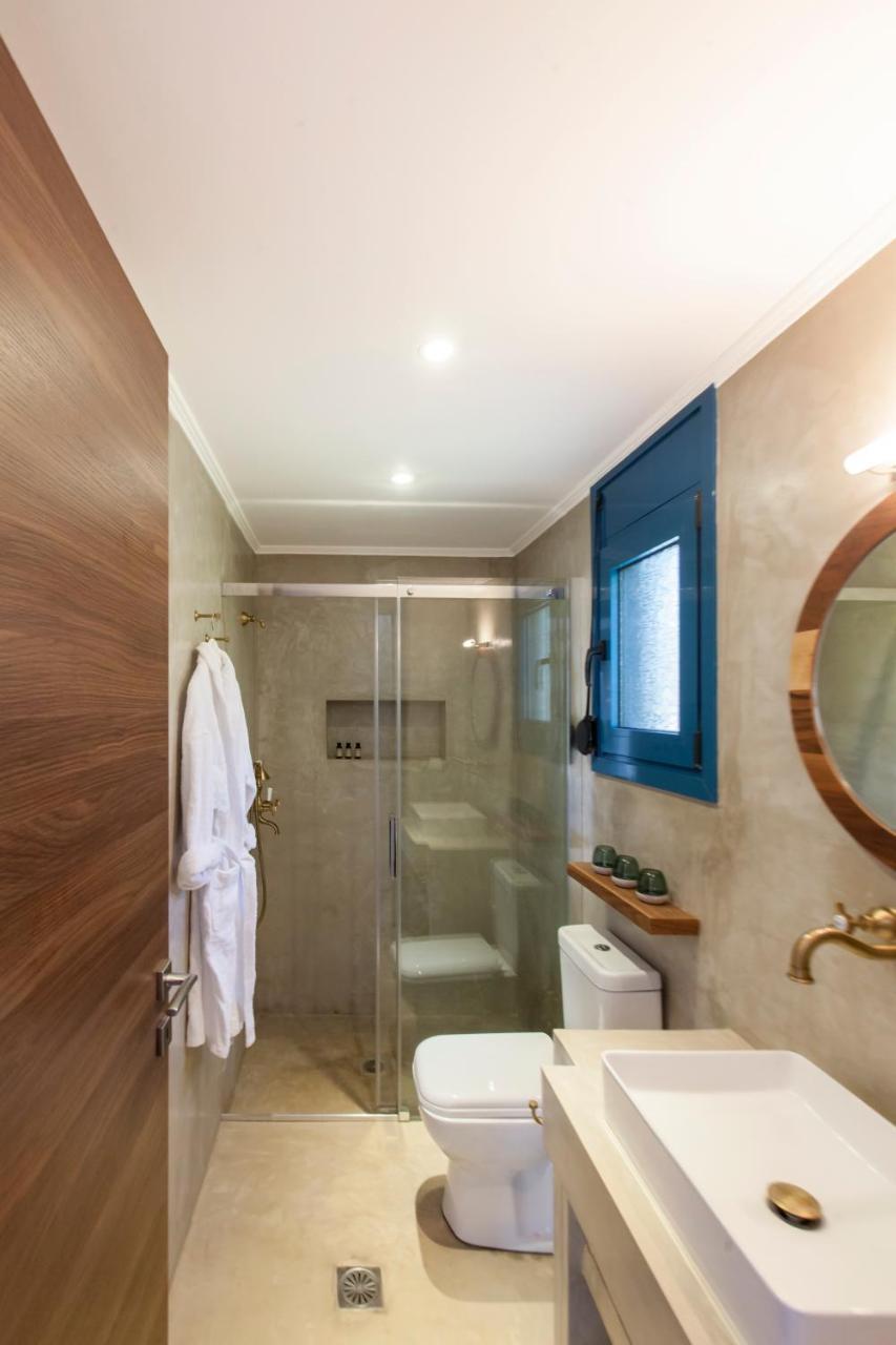 Alma Lefkada- Sea Front Villa *