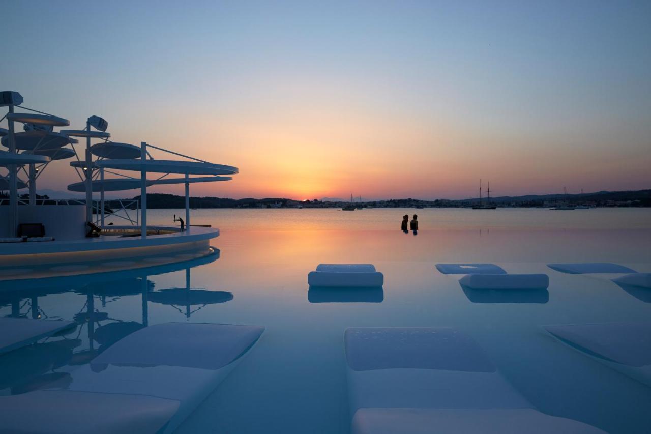 Nikki & 5* Porto Heli