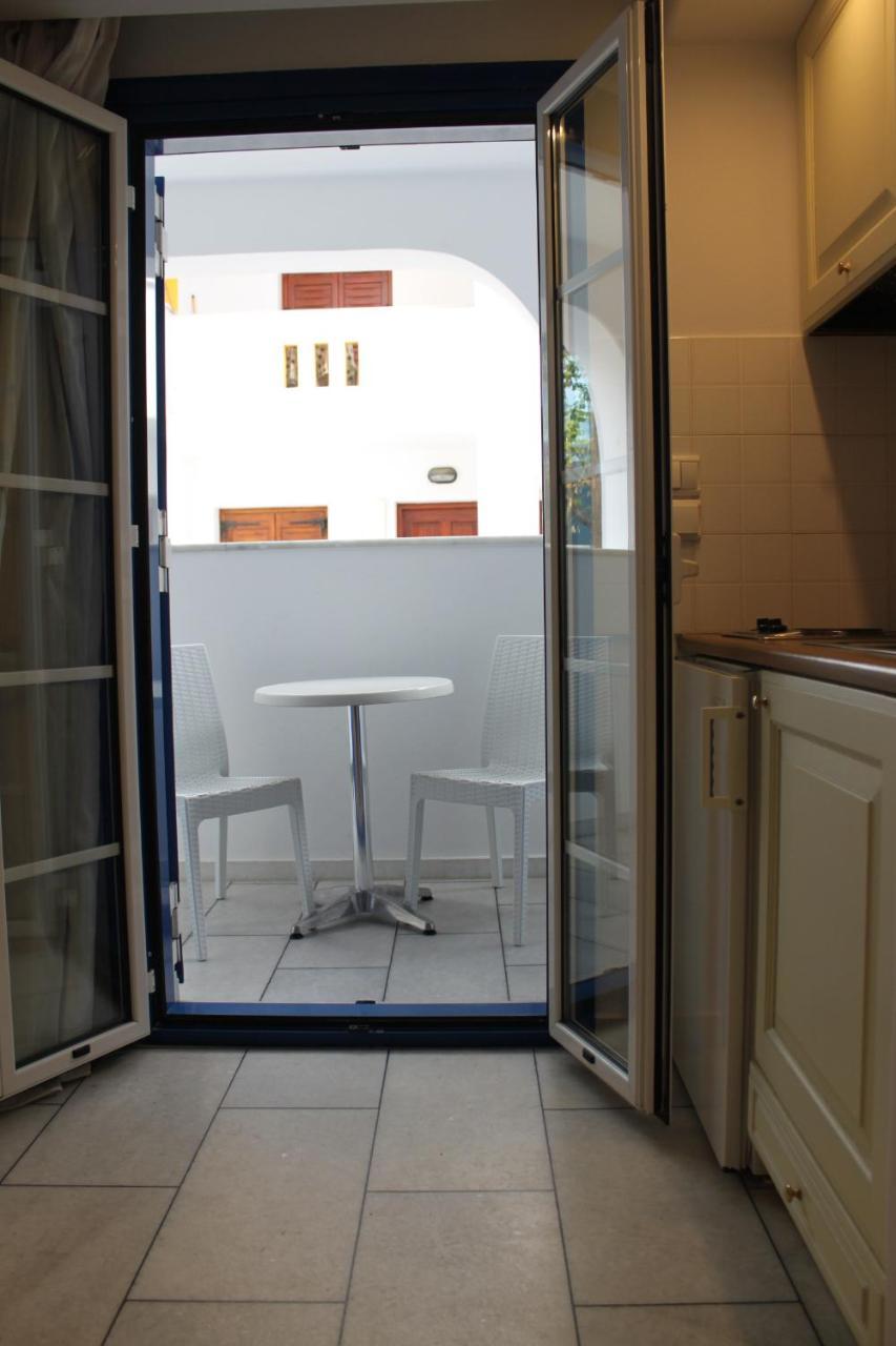 Vasilikos Aparthotel 3*