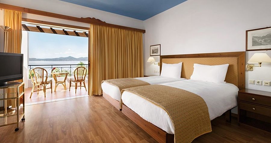 Ramada Poseidon Hotel 5*