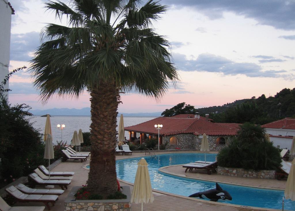 Esperides 4* Achladies (Skiathos)