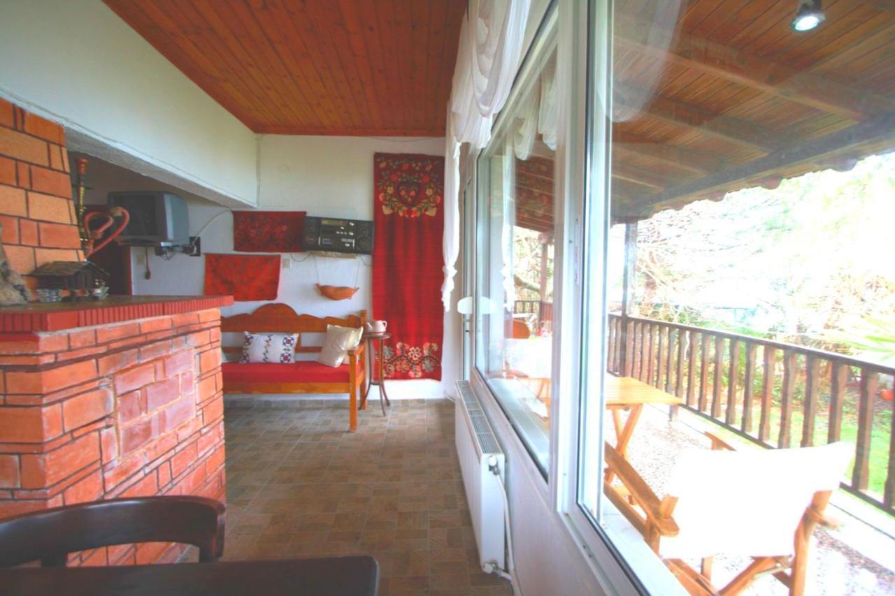 Holiday home Docker Beachfront House,