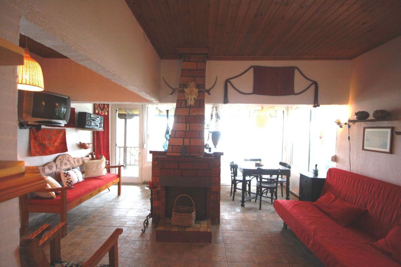 Holiday home Docker Beachfront House,
