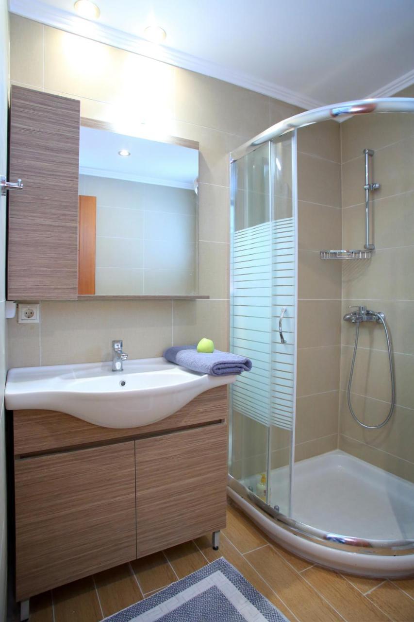Lagadi Luxury Sea Side Apartment Agios Nikitas
