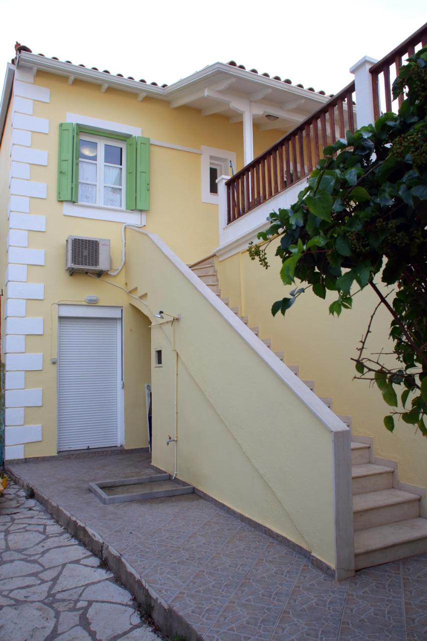 Lagadi Luxury Sea Side Apartment Agios Nikitas