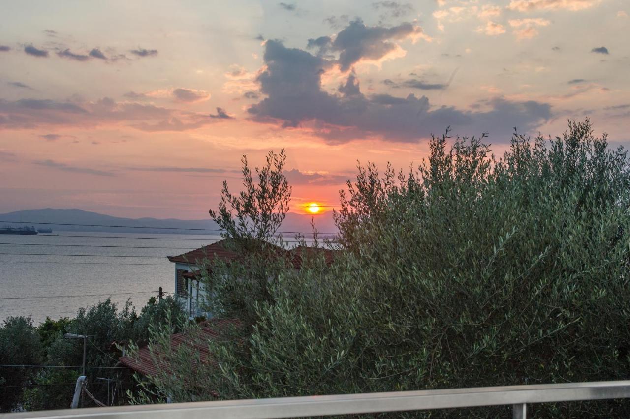 Apartment Nina's Villa, Cosy Seaview Retreat *