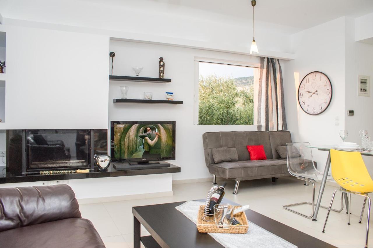 Nina's Villa, Cosy Seaview Retreat * Verga Kalamata