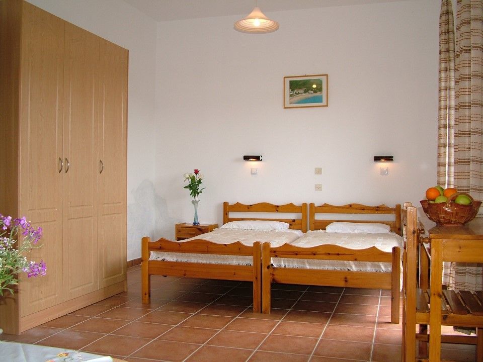 Vlassis Apartment Mesongi