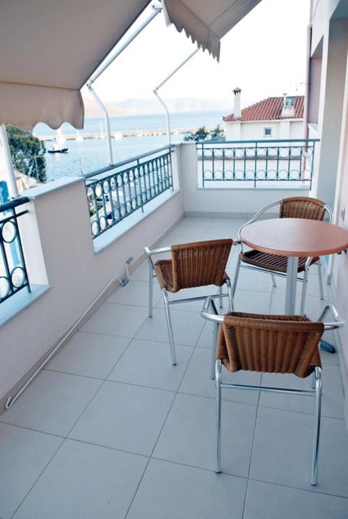 Aparthotel Karavos Aliveri