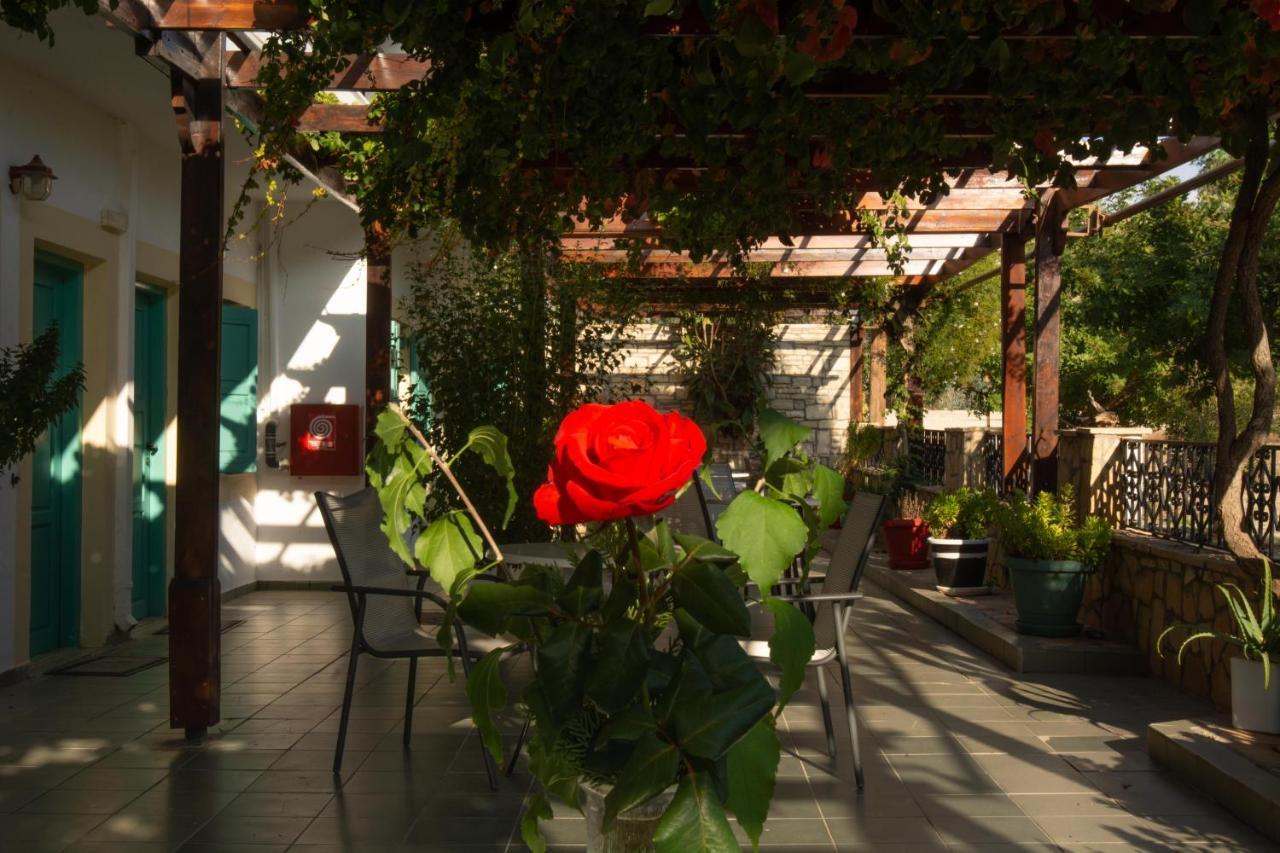 Bed & Breakfast Dimitris