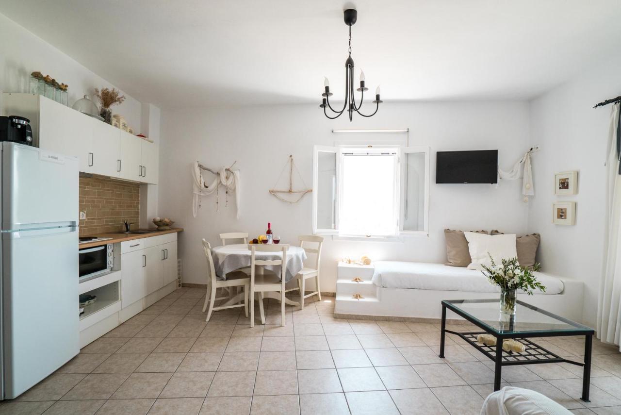 Apartment Plori And Aegiali