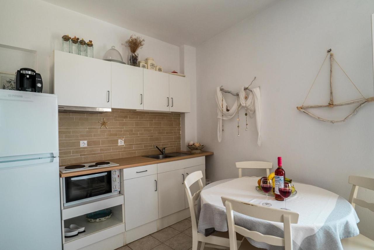 Apartment Plori And *
