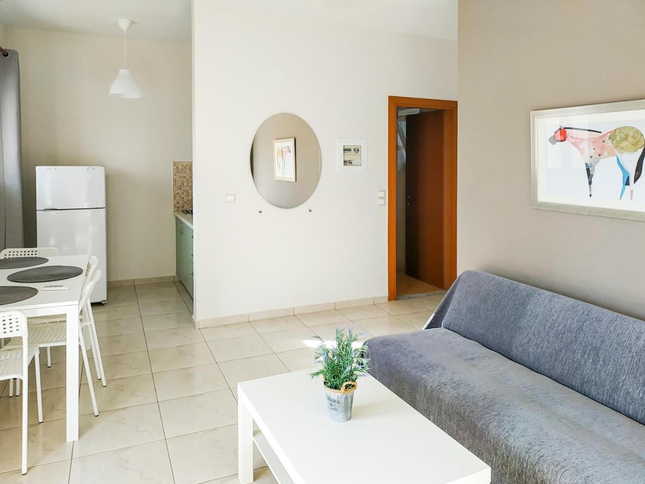 Apartment Pasithea Apts *