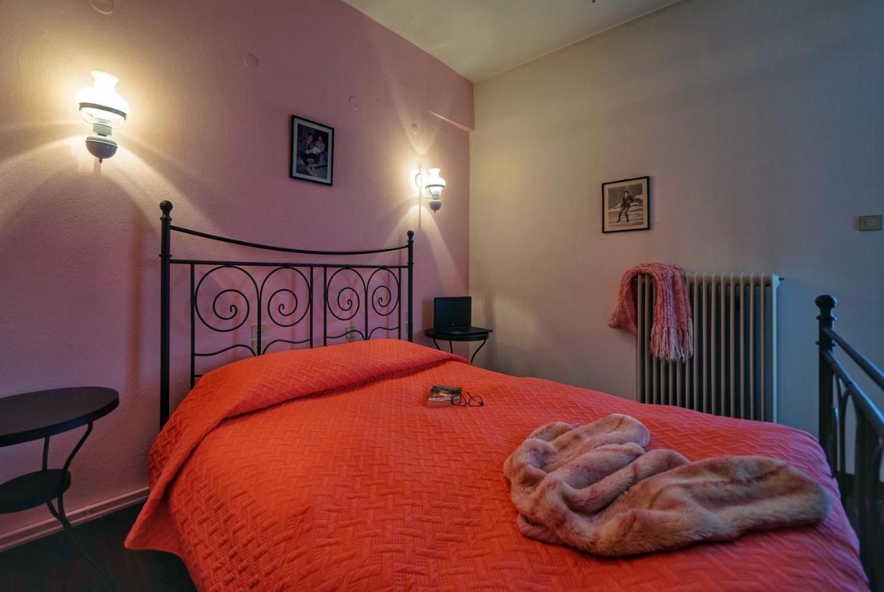 Hotel To Balkoni Tis Agorianis