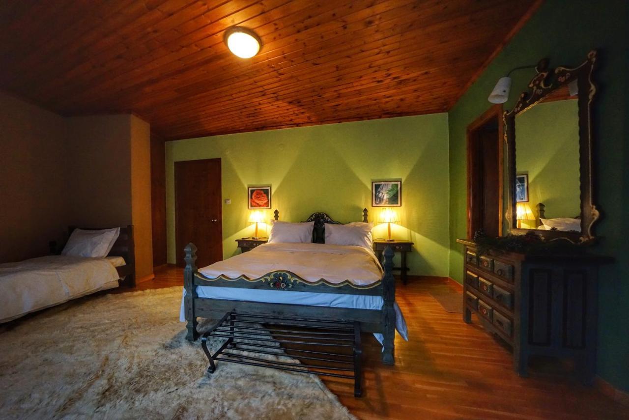 Hotel To Balkoni Tis Agorianis Eptalofos