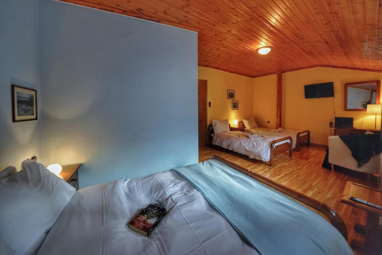 To Balkoni Tis Agorianis Hotel Eptalofos