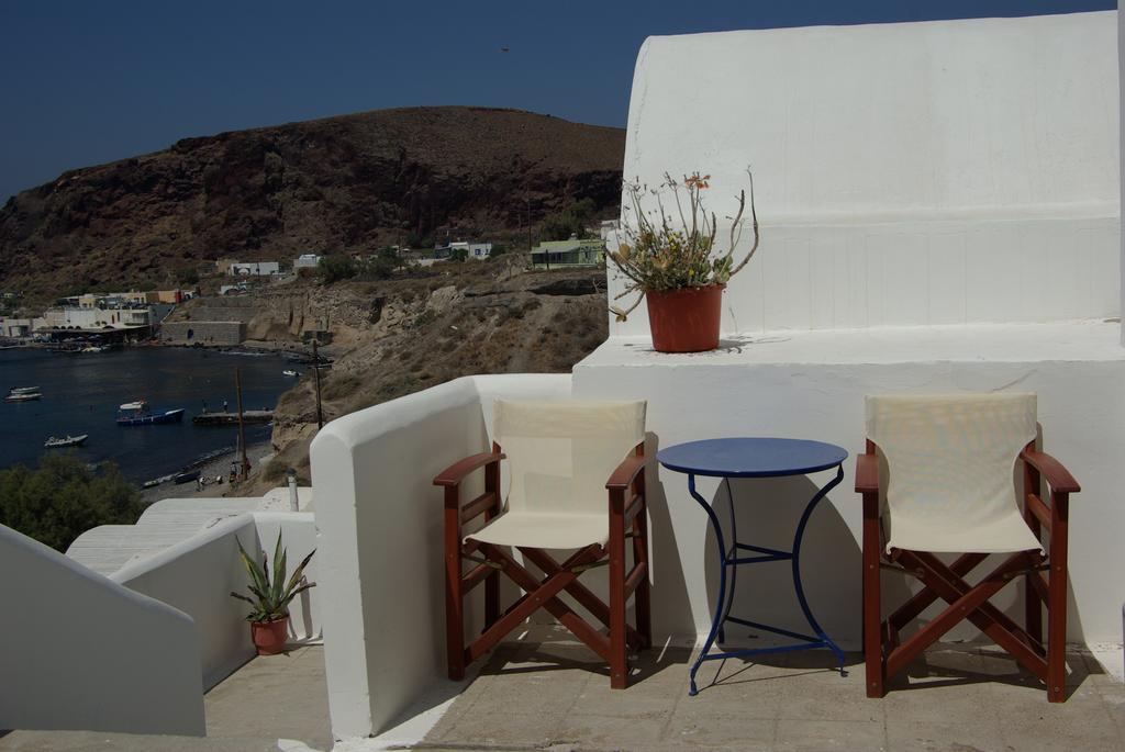 Akrotiri Akrotiri (Santorini)