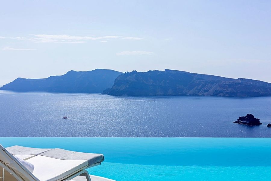Katikies Santorini - The Leading Of The World