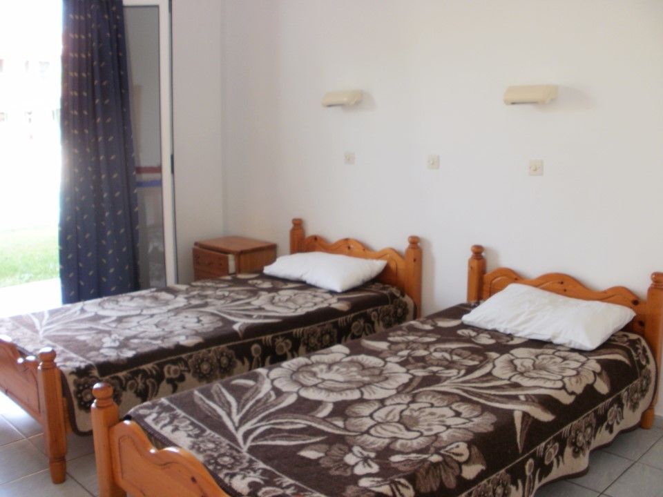Adonis Apartment *
