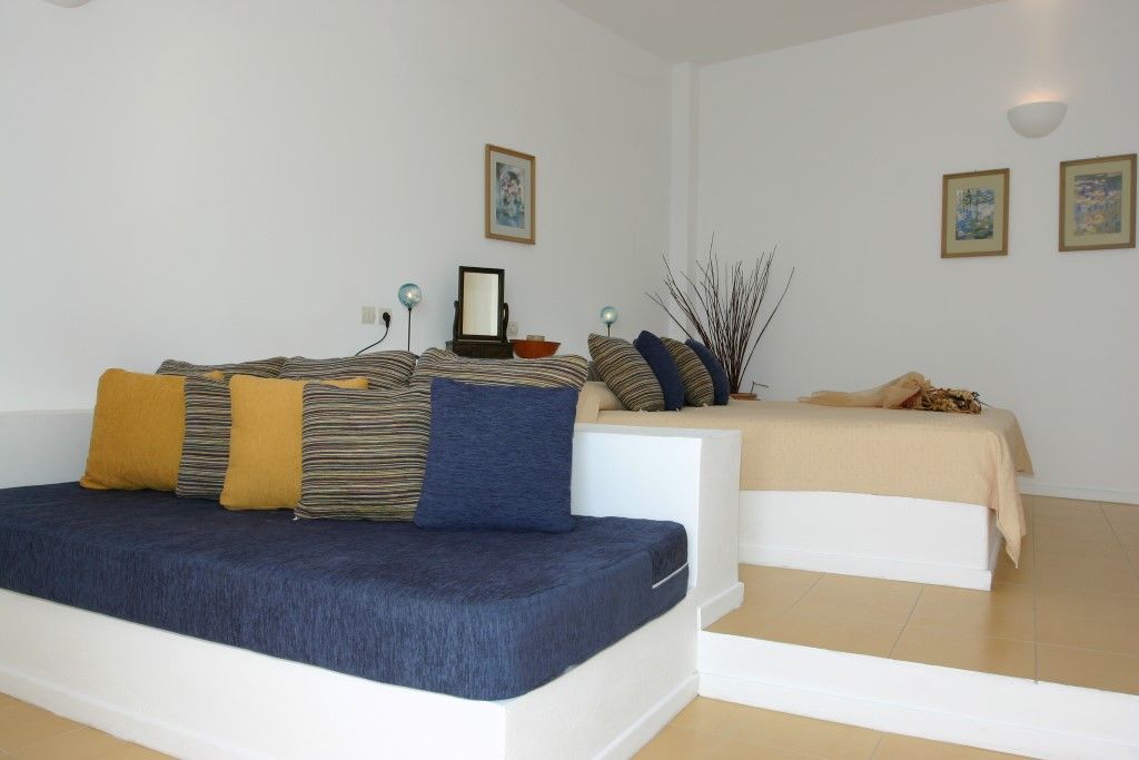 Tzekos Hotel Fira (Santorini)