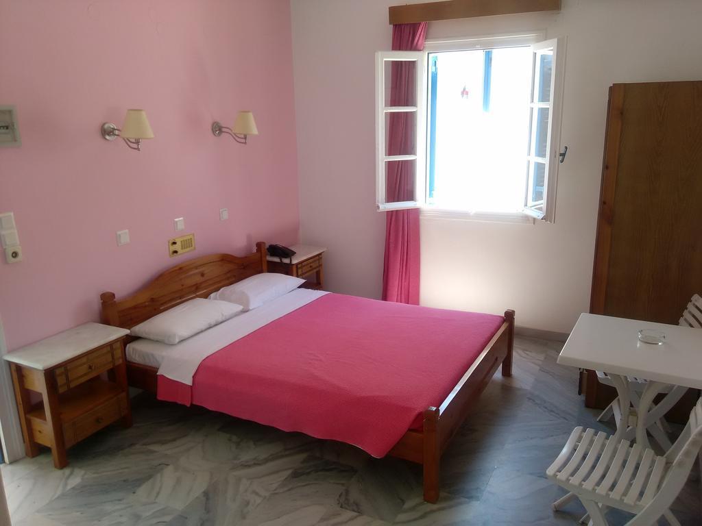 Damias Village Livadia (Paros)