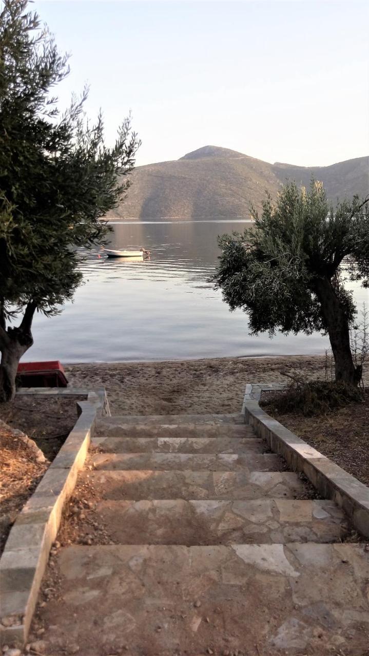 Waterfront Mediterranean Skroponeria