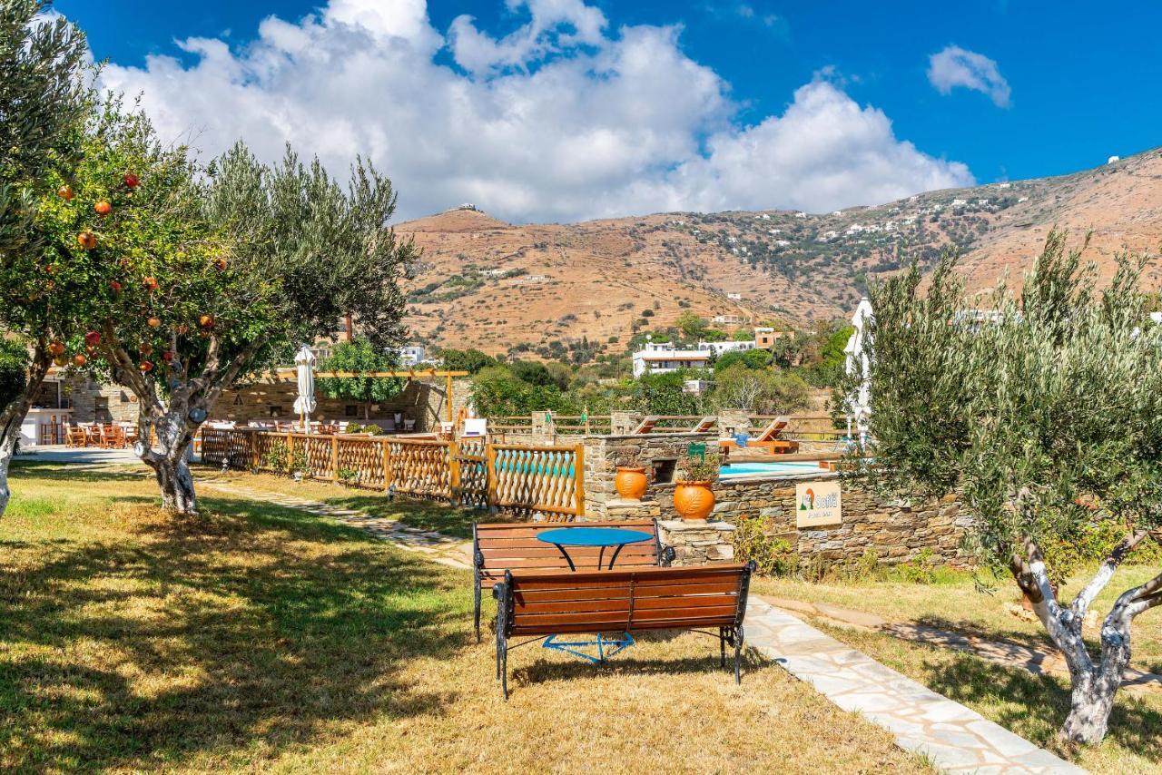 Sofia Aparthotel Agios Petros (Andros)