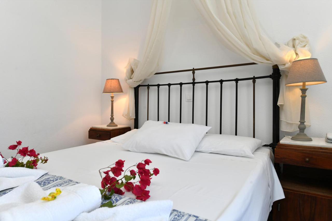 Swiss Naousa (Paros)
