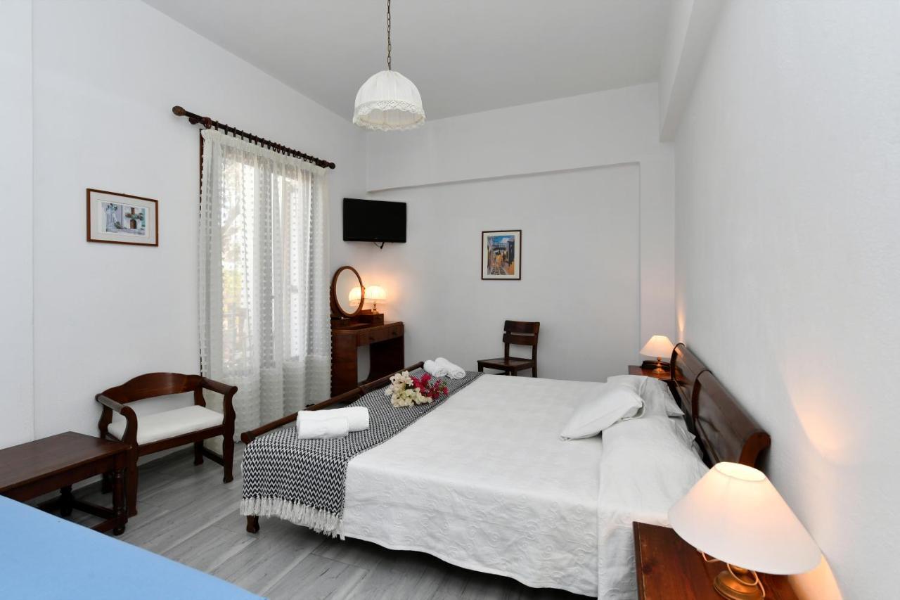 Hotel Swiss Naousa (Paros)