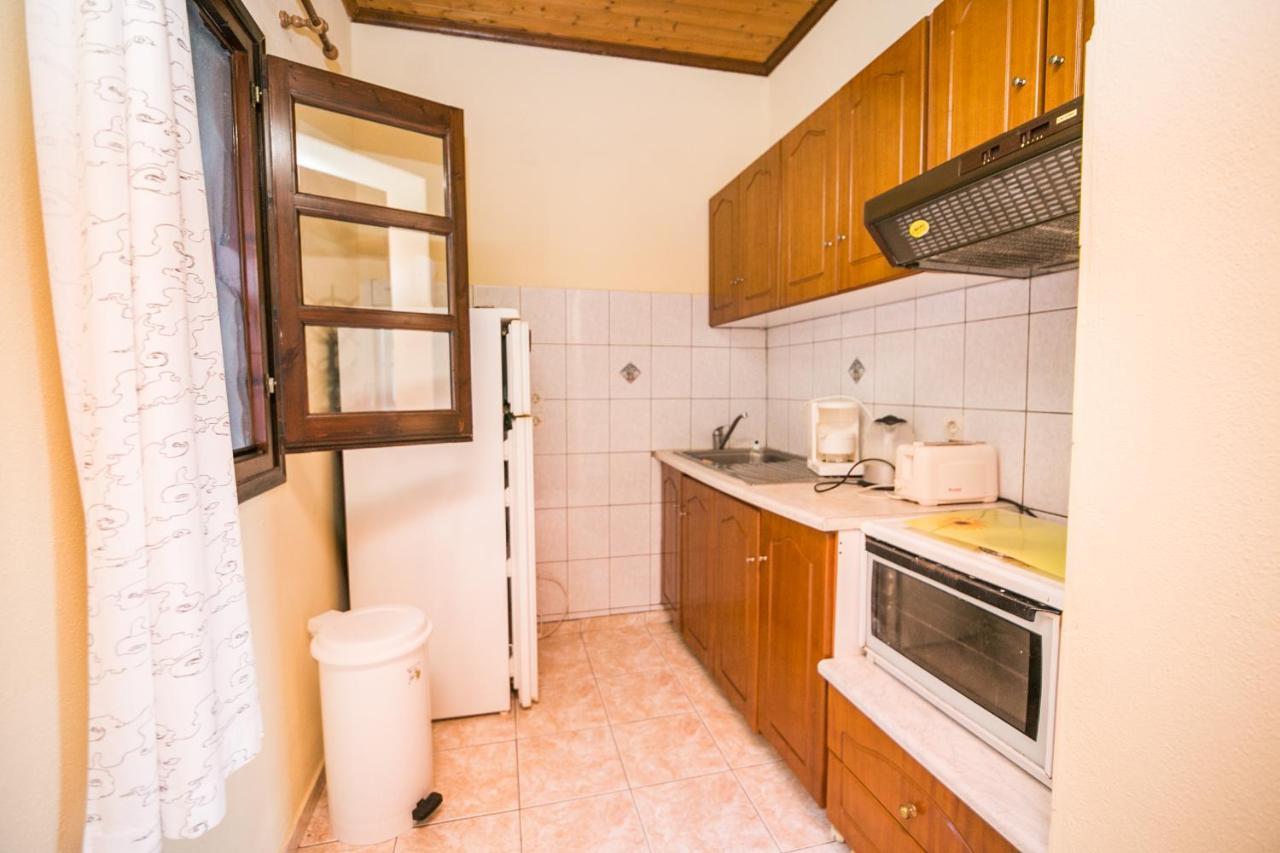 Apartment Niriides *