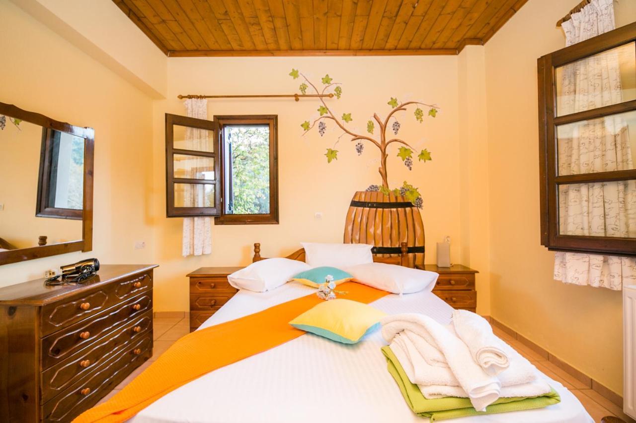 Apartment Niriides *