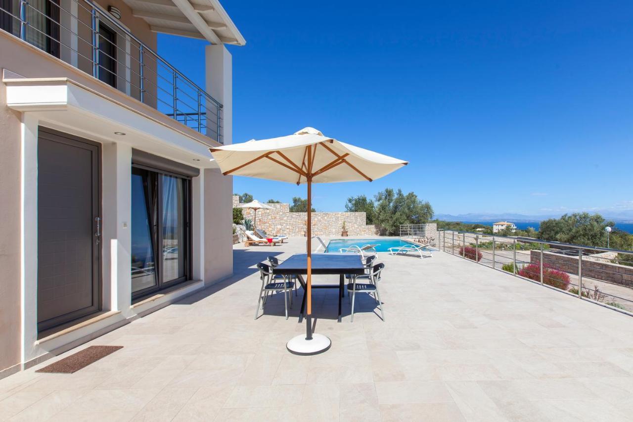 Alivia Lefkas Luxury Villa Apolpaina