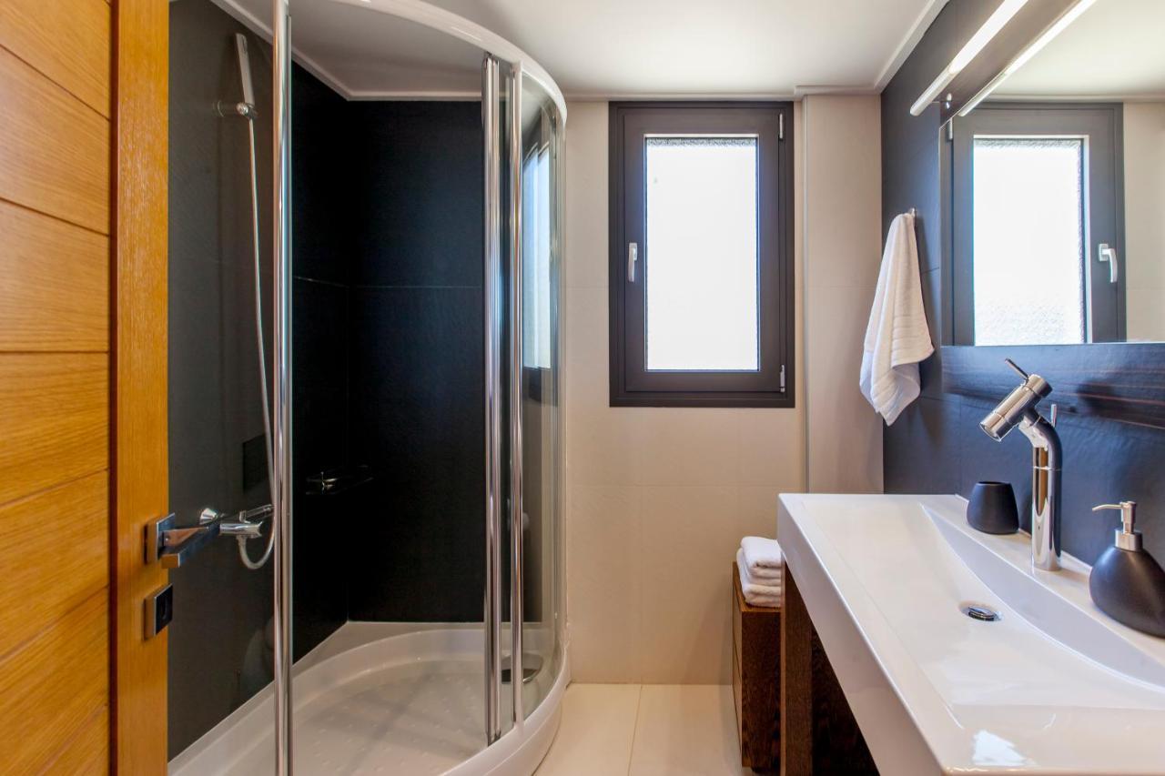 Alivia Lefkas Luxury *