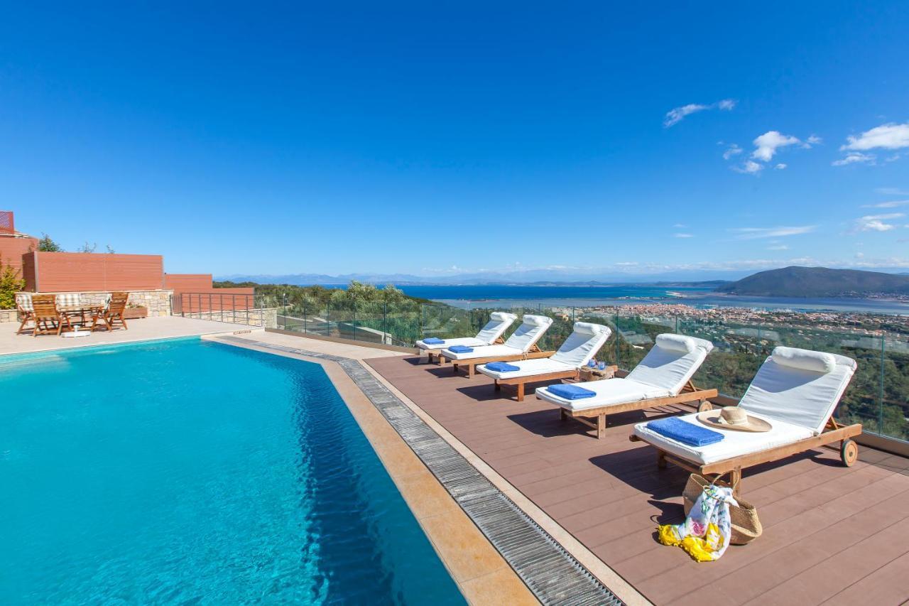 Alivia Lefkas Luxury Villa