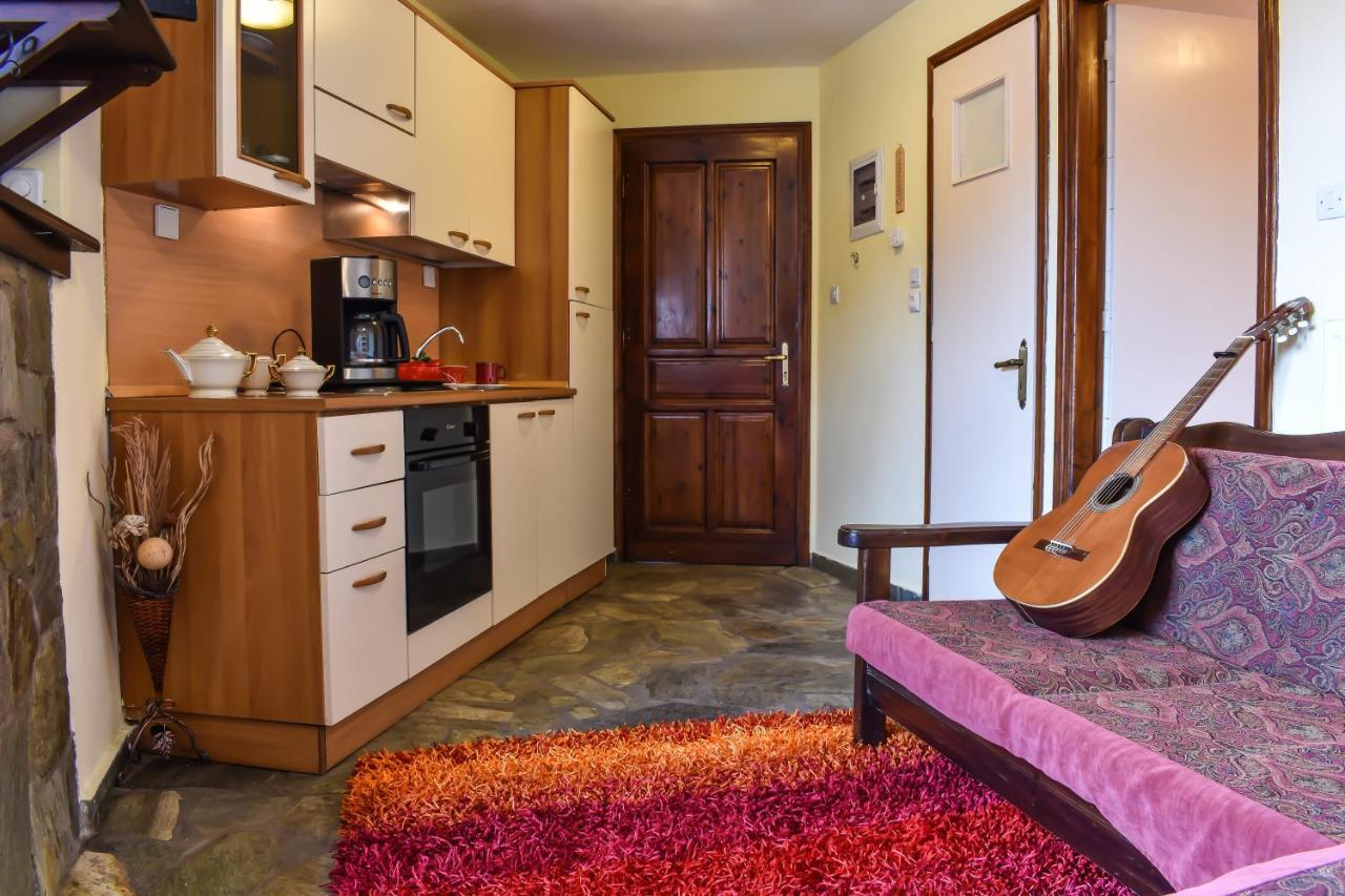 Dio Studios 4*
