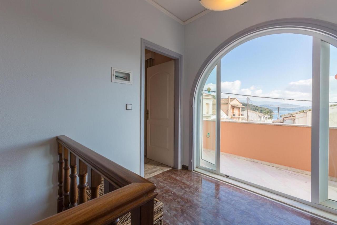 Villa Lavranos House