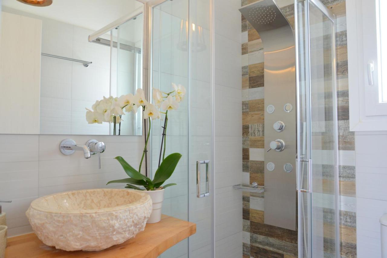 Hawk Stone Apartment