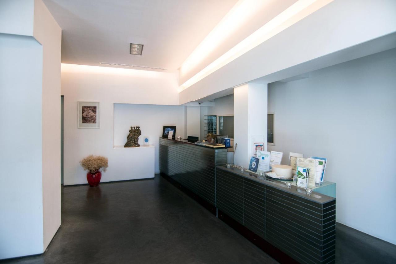 Nefeli Hotel 4*