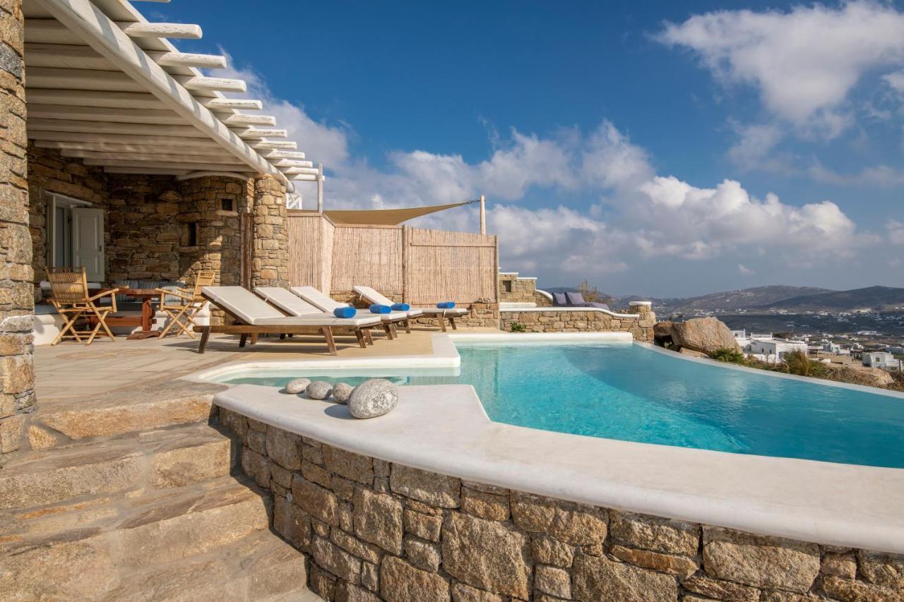 Mykonos Divino Tourlos