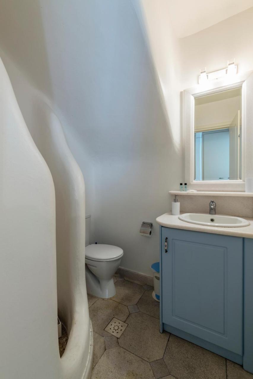 Mykonos Divino Tourlos