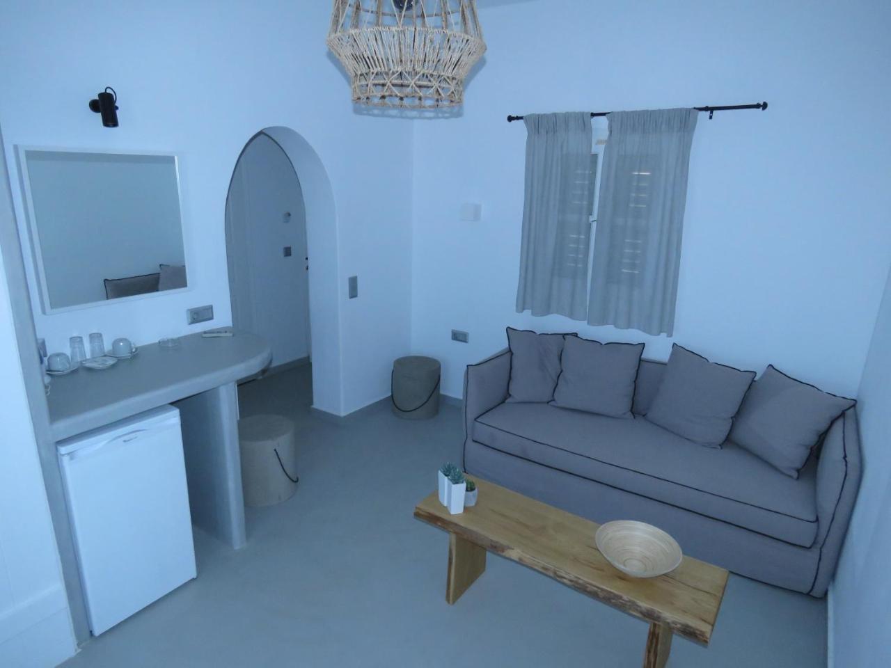 Paradise (adults Only) 3*