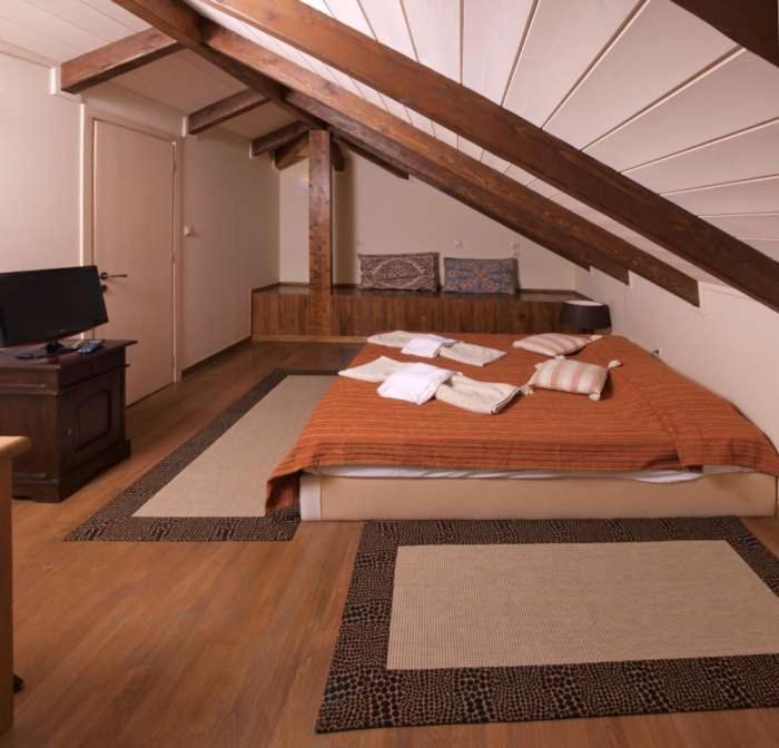 Kyklamino Aparthotel *